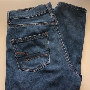 American Eagle Medium Wash Mom Jean